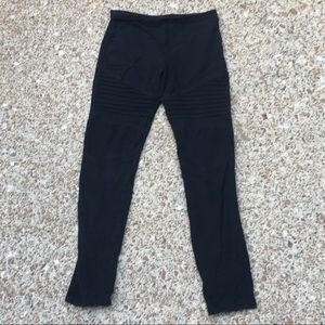Girls large black leggings